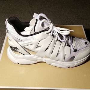 Michael Kors Hero Trainer New size 10